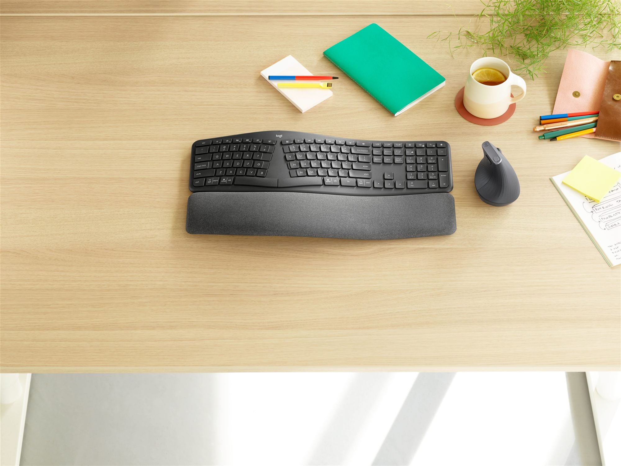 Logitech ERGO K860 Split for Business clavier Bureau Bluetooth QWERTY US International Graphite