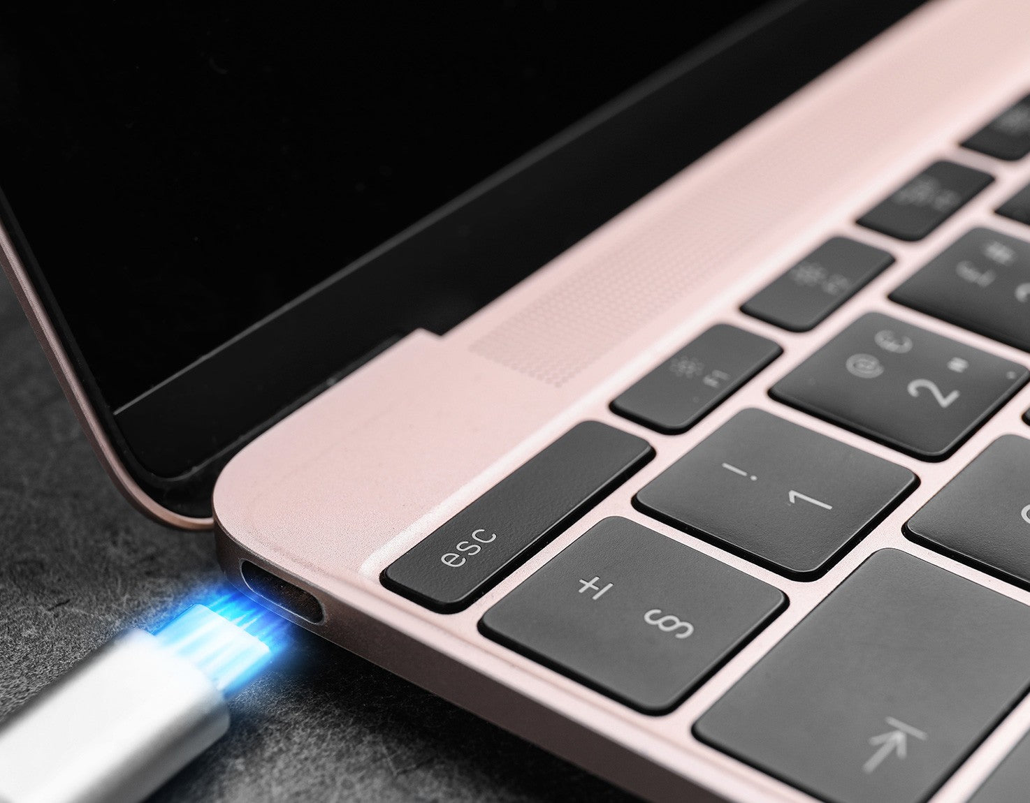 D-Link Hub USB-C 6-en-1 avec HDMI/Gigabit Ethernet/alimentation DUB-2335