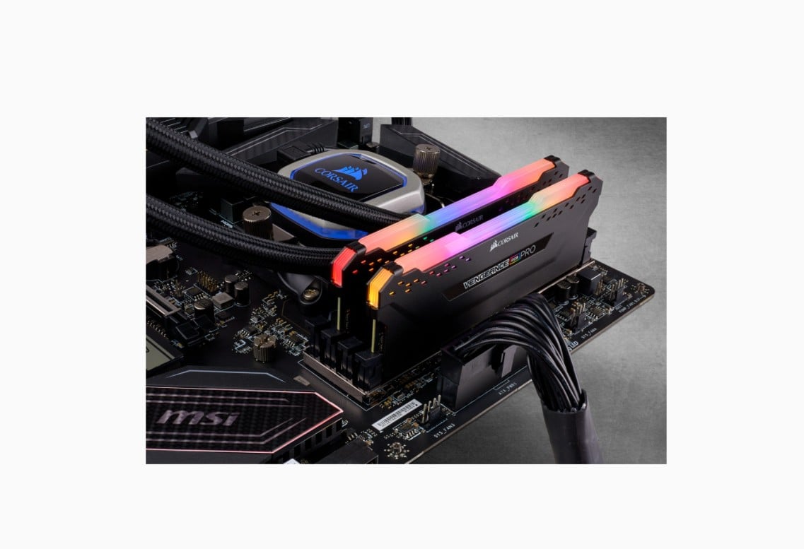 Corsair Vengeance RGB Pro module de mémoire 32 Go 2 x 16 Go DDR4 288-pin DIMM