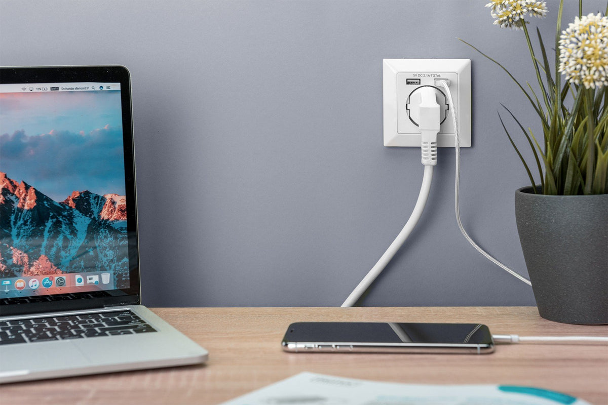 Digitus DA-70613 prise de courant 2x USB Blanc