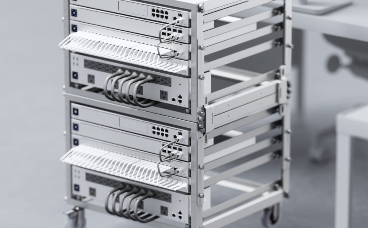 UACC-Rack-Stacking-Kit