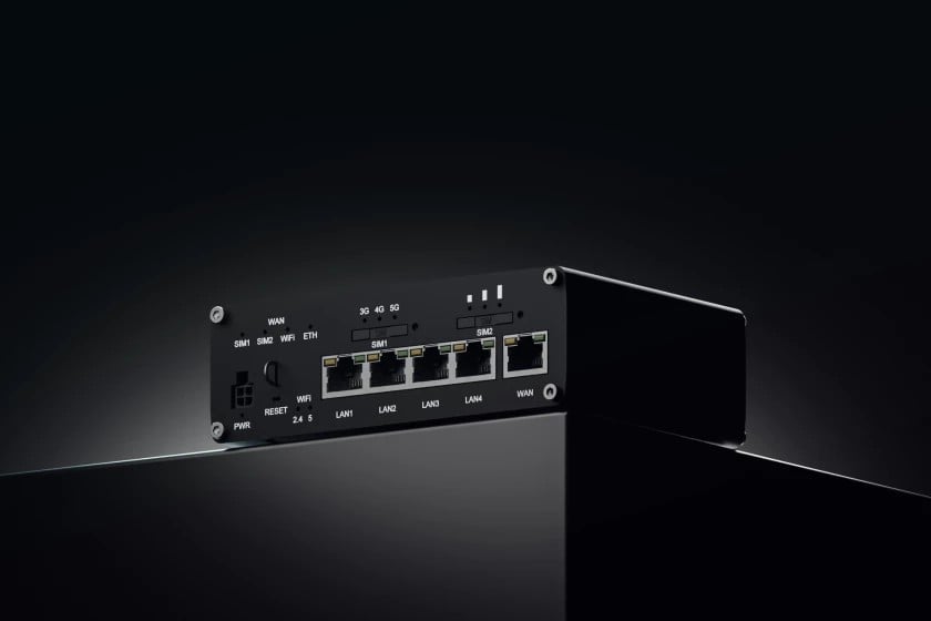 TELTONIKA NETWORKS RUTC50 5G/4G/LTE/3G WiFi 6 router