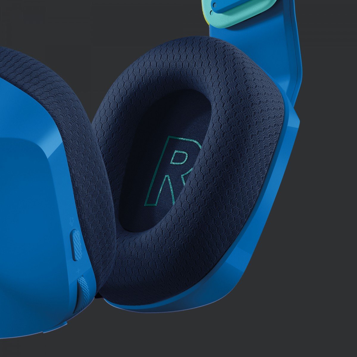 LOGITECH G G733 LIGHTSPEED Wireless RGB Gaming Headset Headset full size 2.4 GHz wireless blue