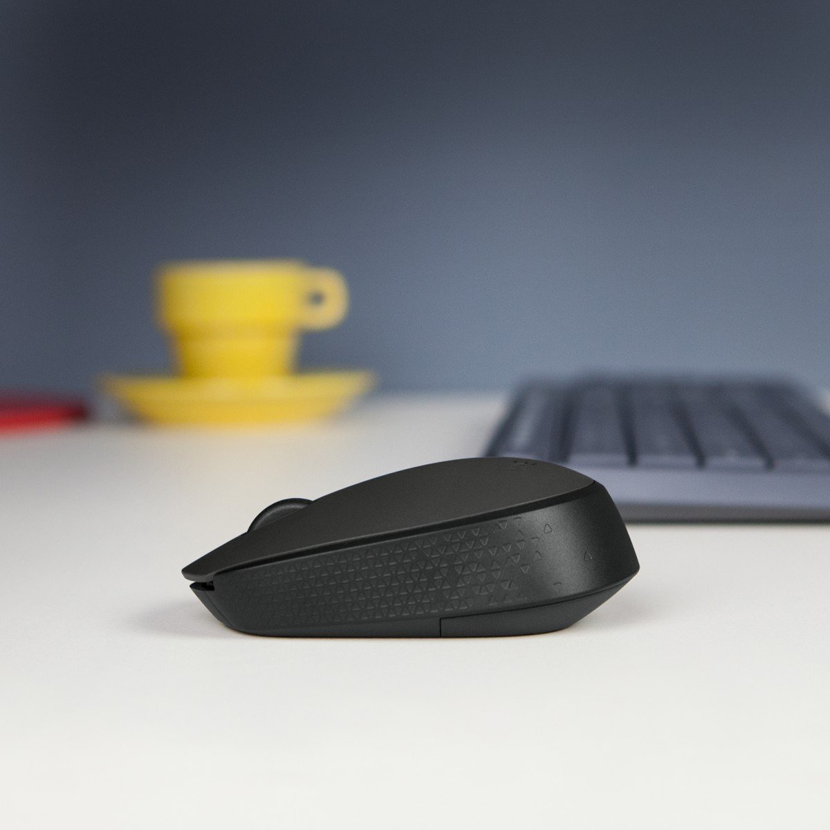 LOGITECH B170 Mouse optical 3 buttons wireless 2.4 GHz USB wireless receiver black