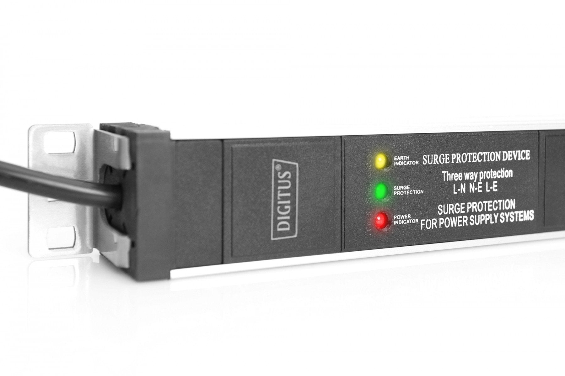 Digitus DN-95412 unité de distribution d'énergie 7 sortie(s) CA 0U Noir, Argent