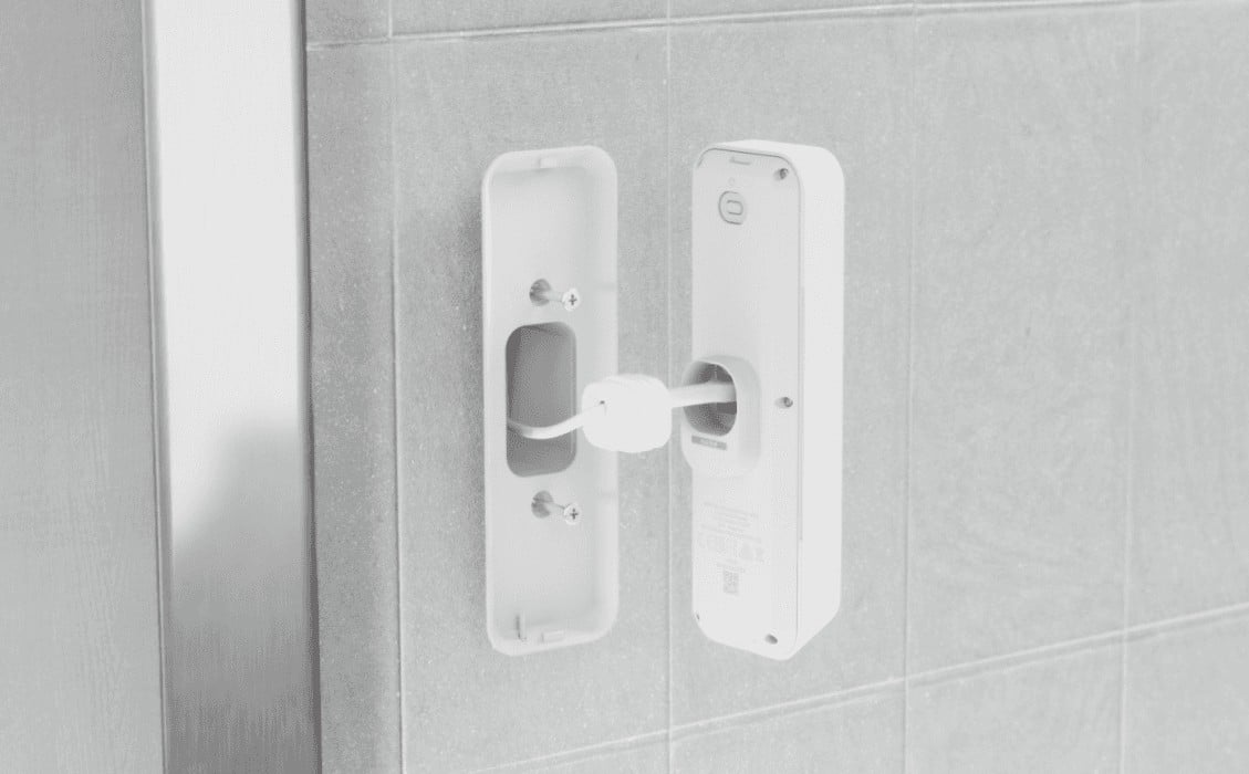 Ubiquiti UVC-G4 Doorbell Pro PoE Kit-White Sonnette et carillons a double caméra PoE avec fonctionnalités avancées d'IA et d'utilisabilité, couleur blanche.