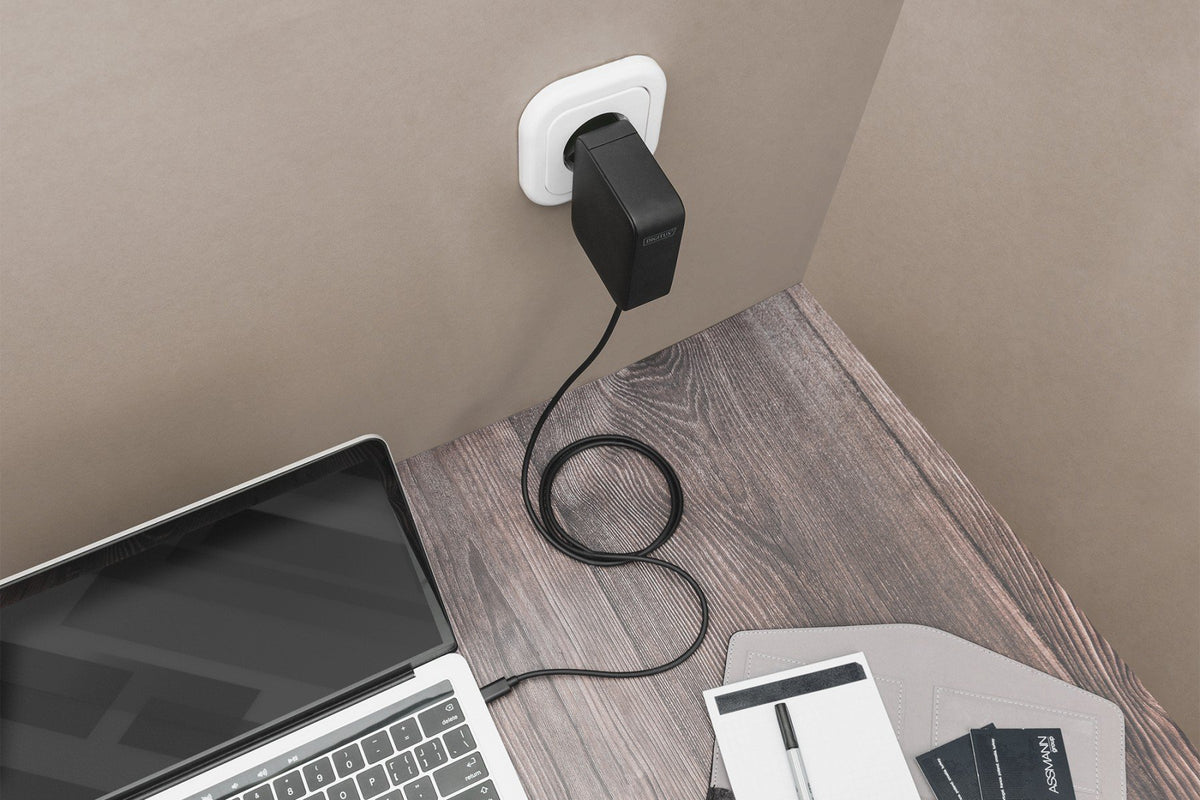 Digitus DA-10072 adaptateur de puissance & onduleur Intérieure Noir