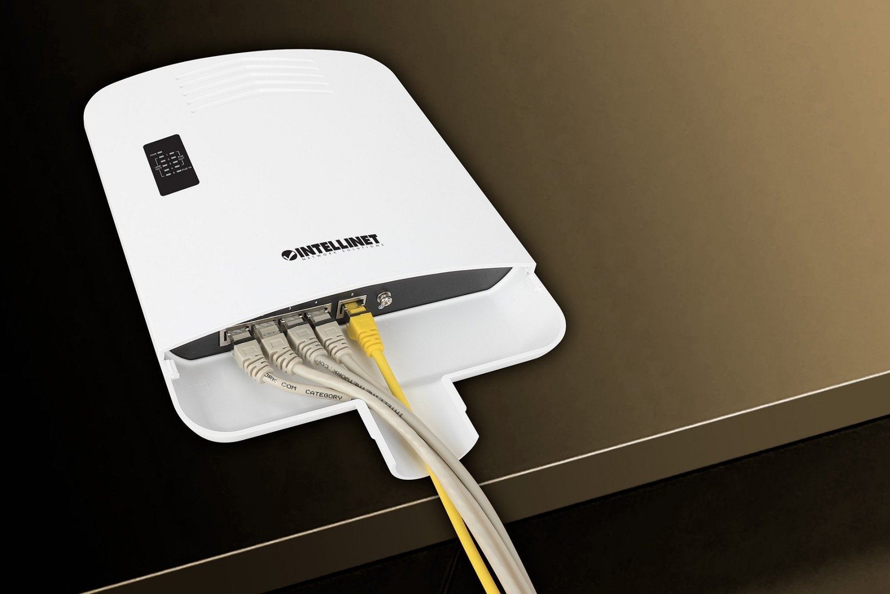 Intellinet 509220 commutateur réseau Gigabit Ethernet (10/100/1000) Connexion Ethernet, supportant l'alimentation via ce port (PoE) Blanc