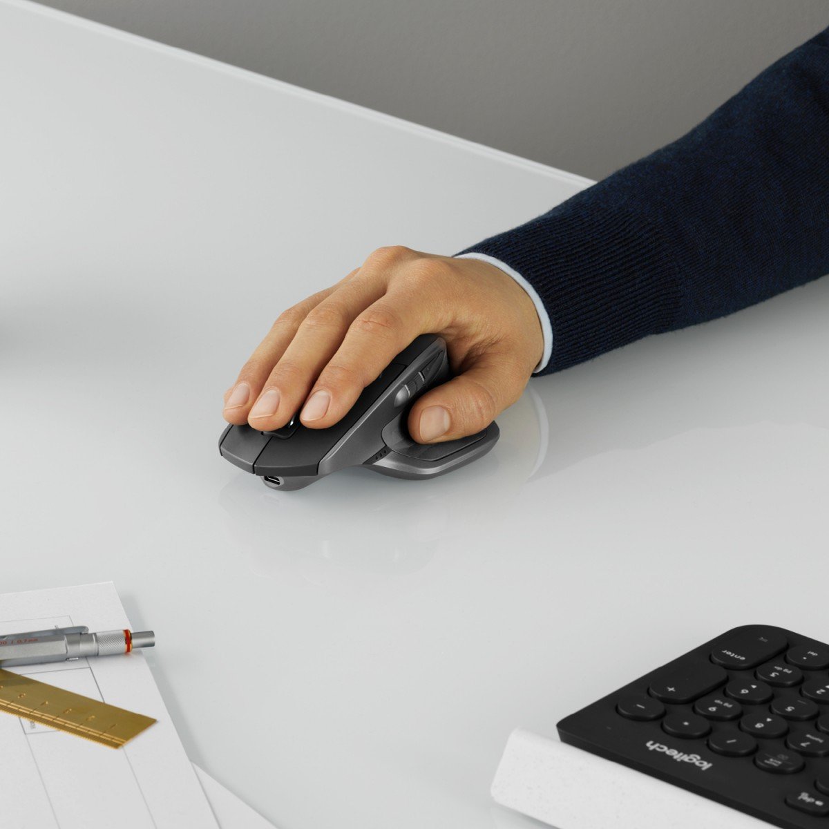 Logitech MX Master 2S Wireless Mouse souris Bureau Droitier RF sans fil + Bluetooth Laser 1000 DPI