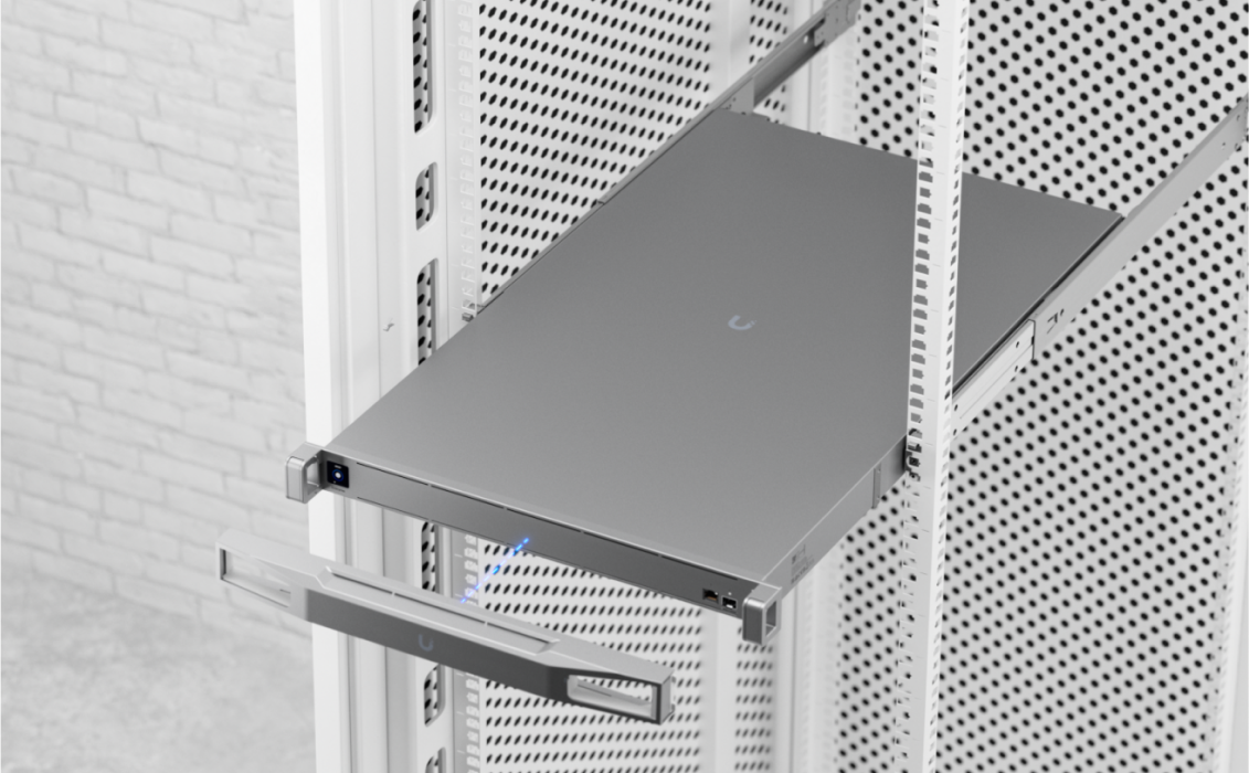 Ubiquiti CK-Enterprise La console UniFi OS est conçue pour des réseaux a tres haute capacité.