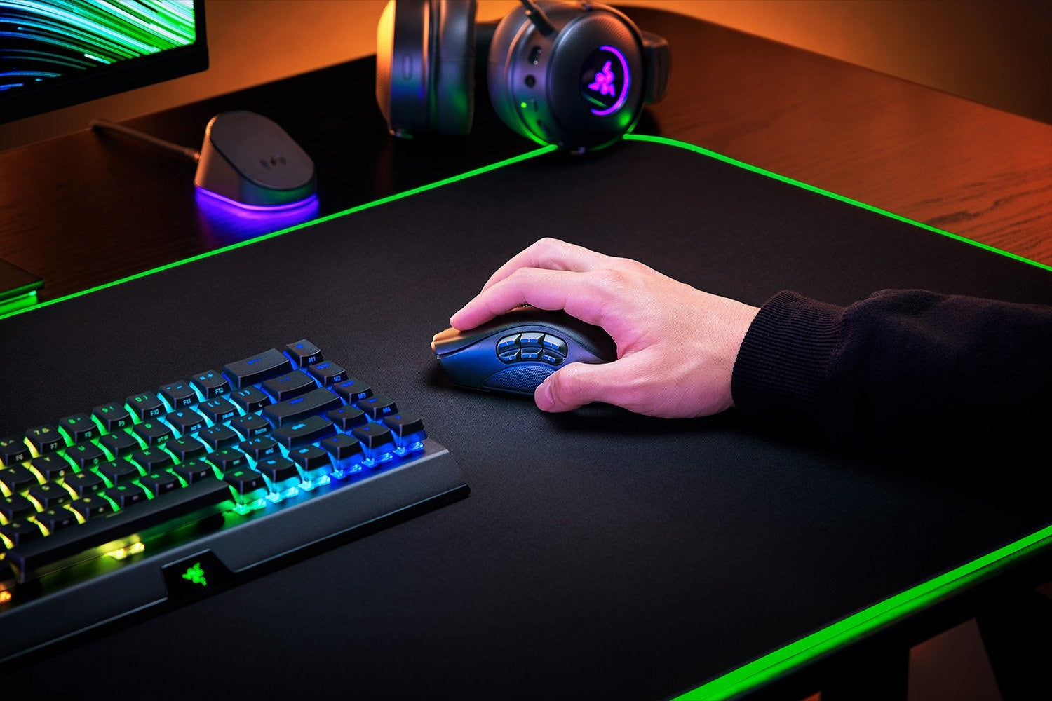 Razer Naga V2 Pro souris Gaming Droitier RF Wireless + Bluetooth + USB Type-C Optique 30000 DPI
