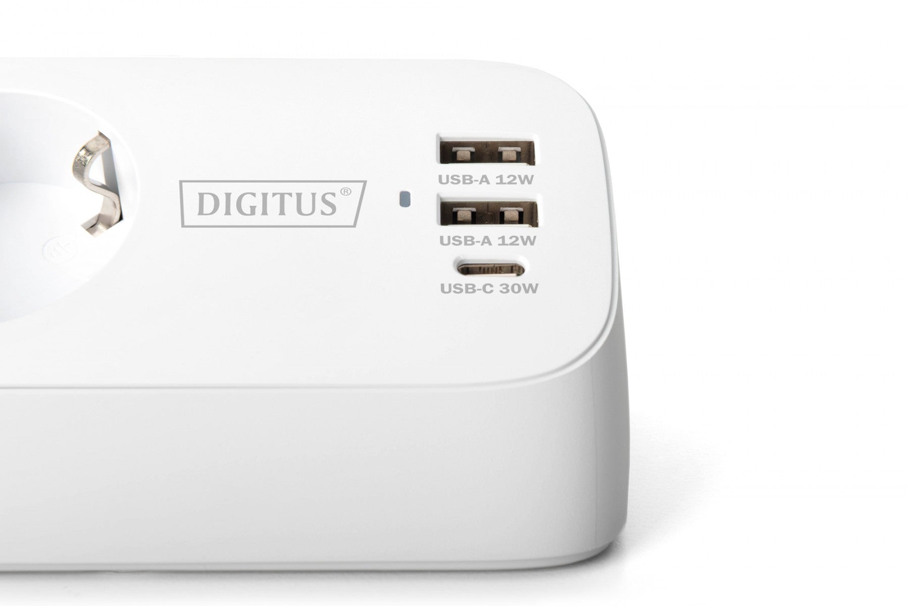 Digitus DA-70626 multiprise de bureau 3 voies avec 2 ports USB-A et 1 port USB-C, blanche