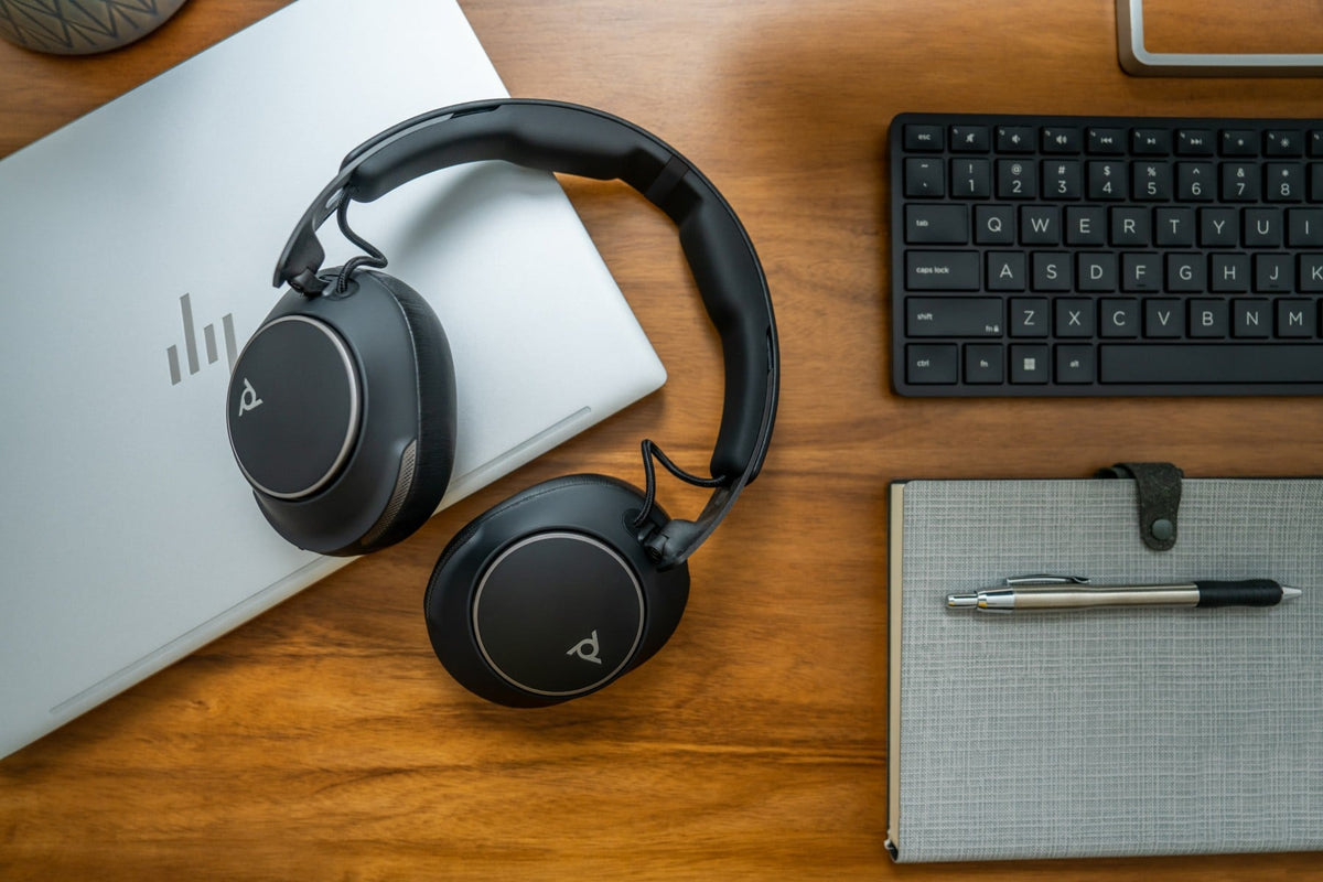 HP Poly Voyager Surround 80 UC Microsoft Teams Certified USB-C Headset +USB-C/A Adapter Sans fil Arceau Musique/Quotidien USB Type-C Bluetooth Socle de chargeme