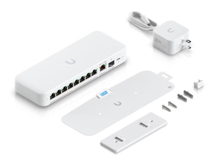 Flexible 8-port 2.5G switch with a 10G