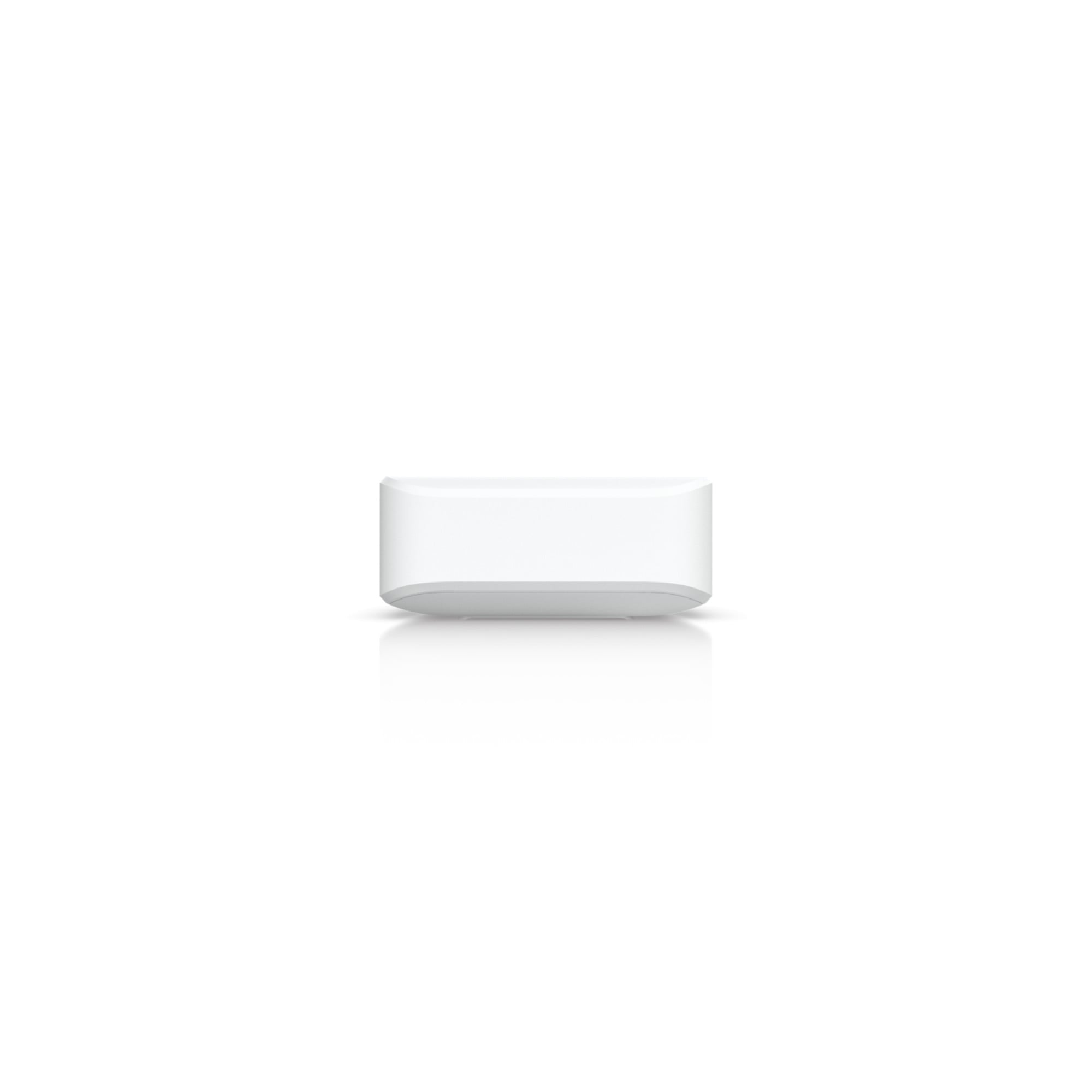 UniFi 8 port GbE PoE+Switch powered by