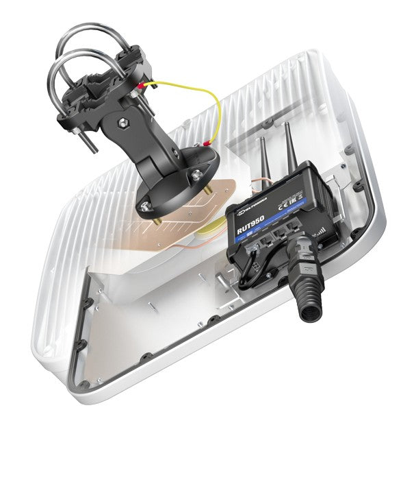 AXRL - 7 dBi - 0.6 - 2.7 GHz - 7 dBi - 7 dBi - 50 Ohm - 70°