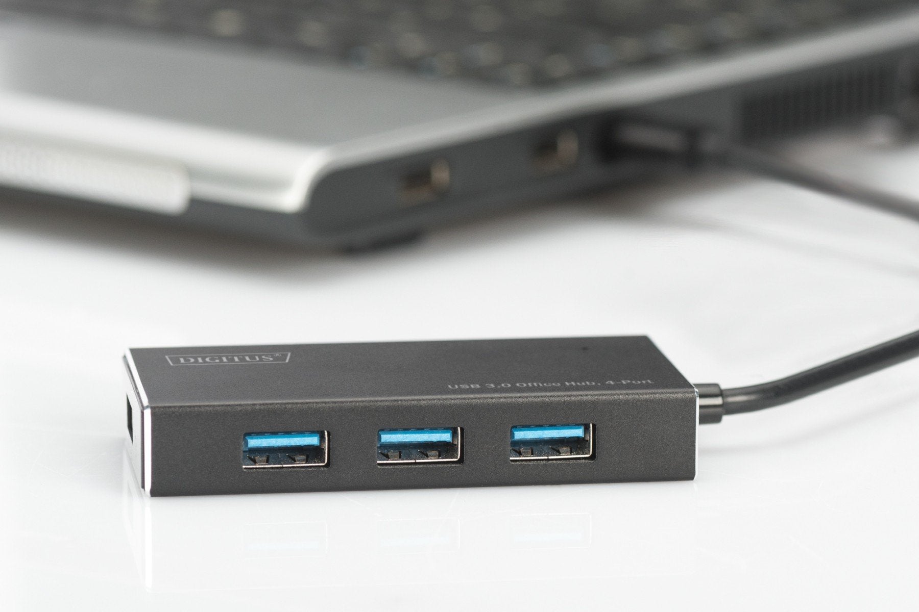 Digitus DA-70240-1 hub & concentrateur USB 3.2 Gen 1 (3.1 Gen 1) Type-A 5000 Mbit/s Noir