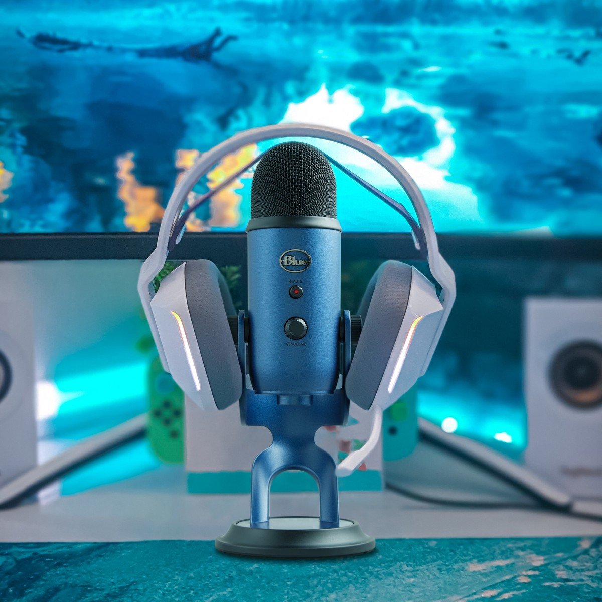 LOGITECH Blue Microphones Yeti 10Year Anniversary Edition microphone USB midnight blue