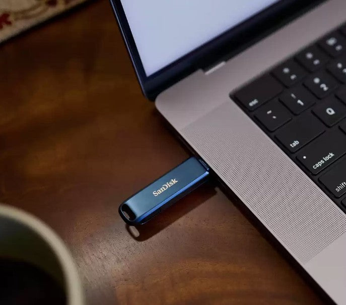 iXpand Phone Drive 128GB USB-C Metal Sky